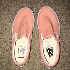 Vans Slip on (women’s)-Tropical Peach / True White